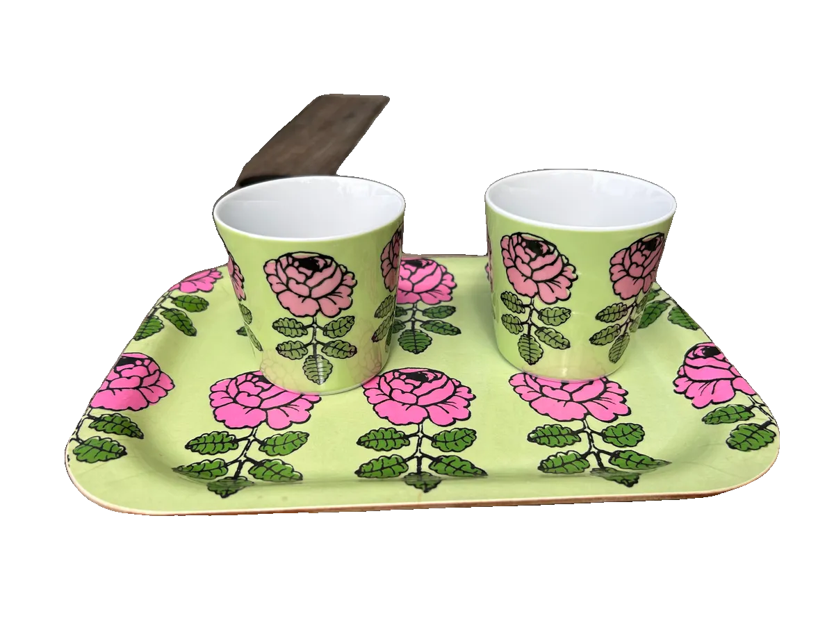 Vihkiruusu” collectable version from 2008 Mugs x2 and wooden tray